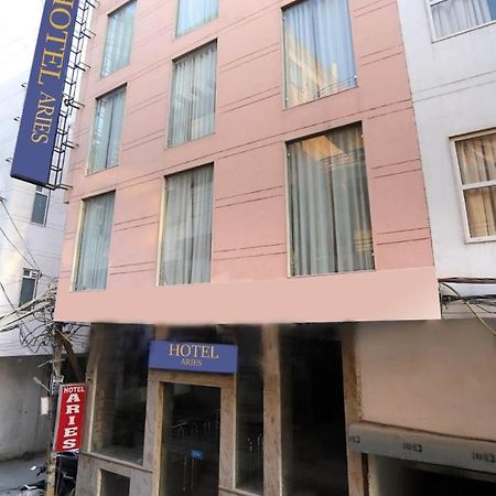 Hotel Aries Nuova Delhi Esterno foto