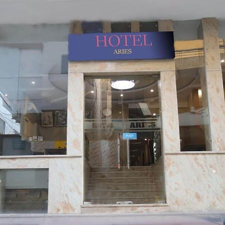 Hotel Aries Nuova Delhi Esterno foto